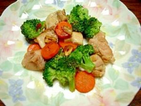 野菜たっぷり★鶏肉と温野菜のサラダ